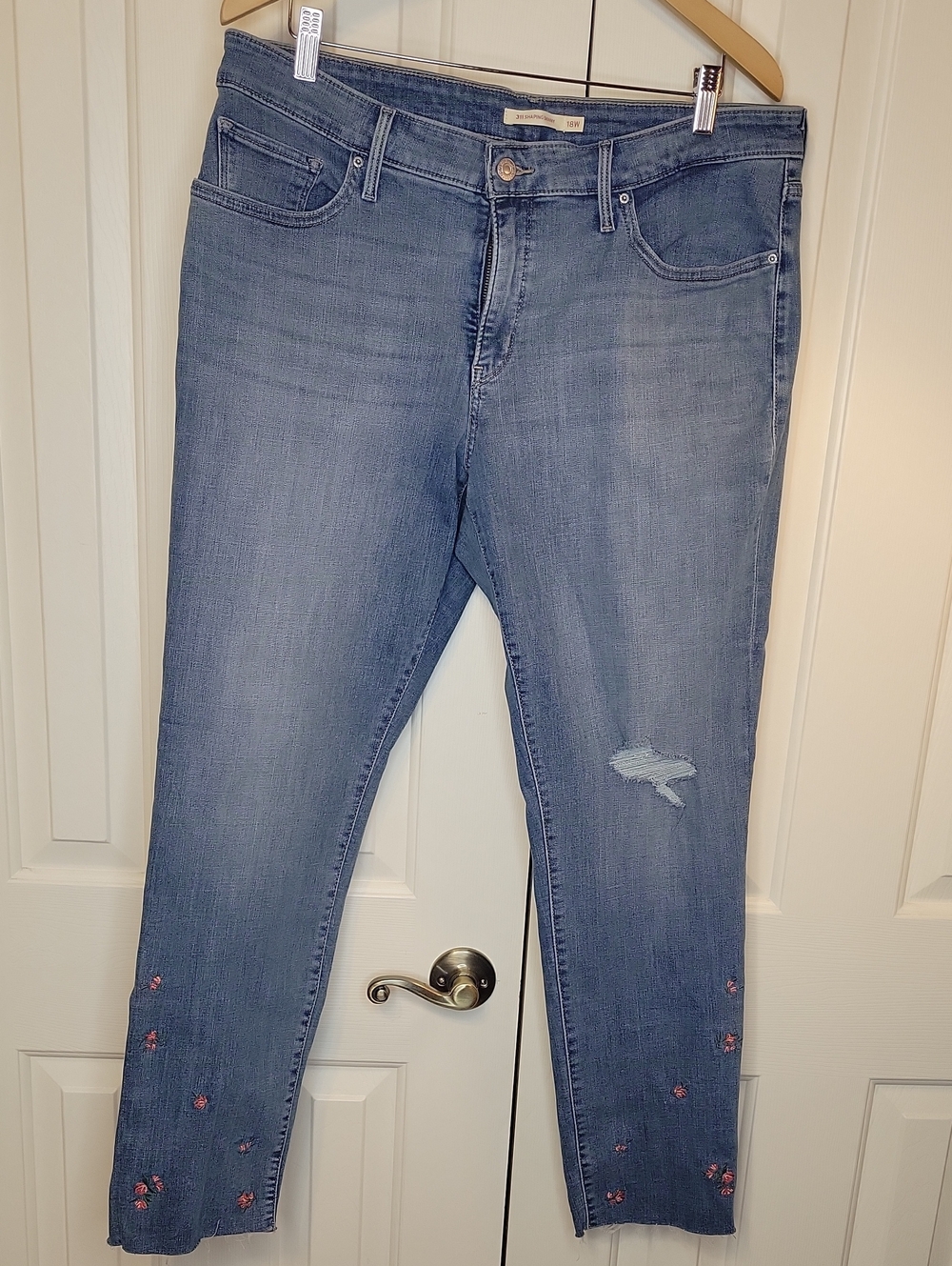 Levi's Light Blue Cropped Embroidered Ankle Jeans